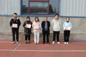 九江赣北电子工业学校为9名获奖教师颁奖